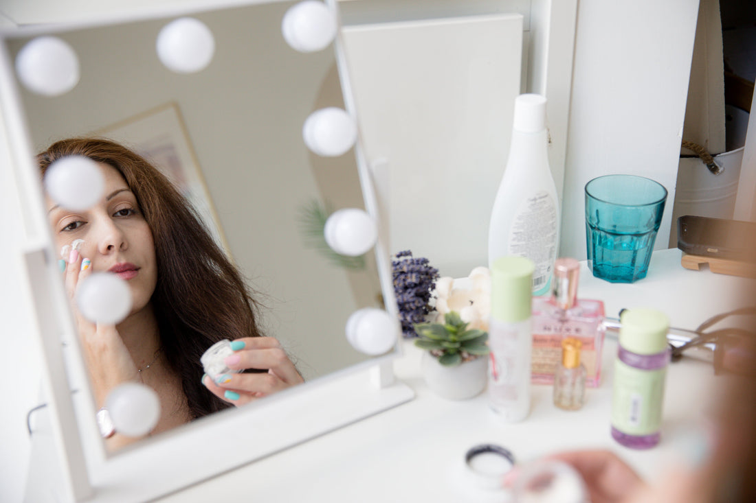 Sugar, Skin, and the Glycemic Story Behind Adult Acne